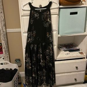 Torrid Size 2 Black Floral Skull Halter Dress with Pockets